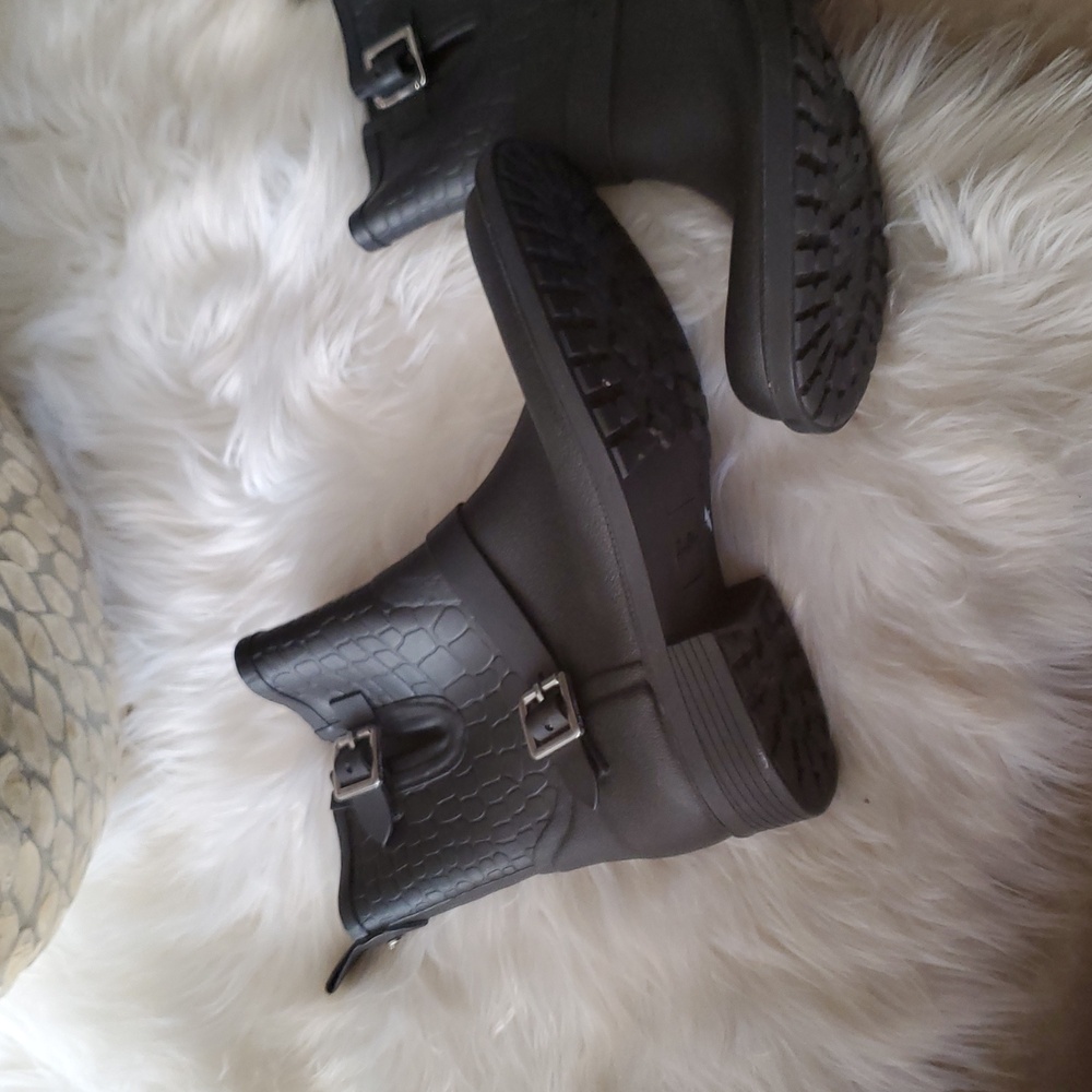 Sam Edelman keigan moto style rubber rain boots size 8.5 - Picture 5 of 12